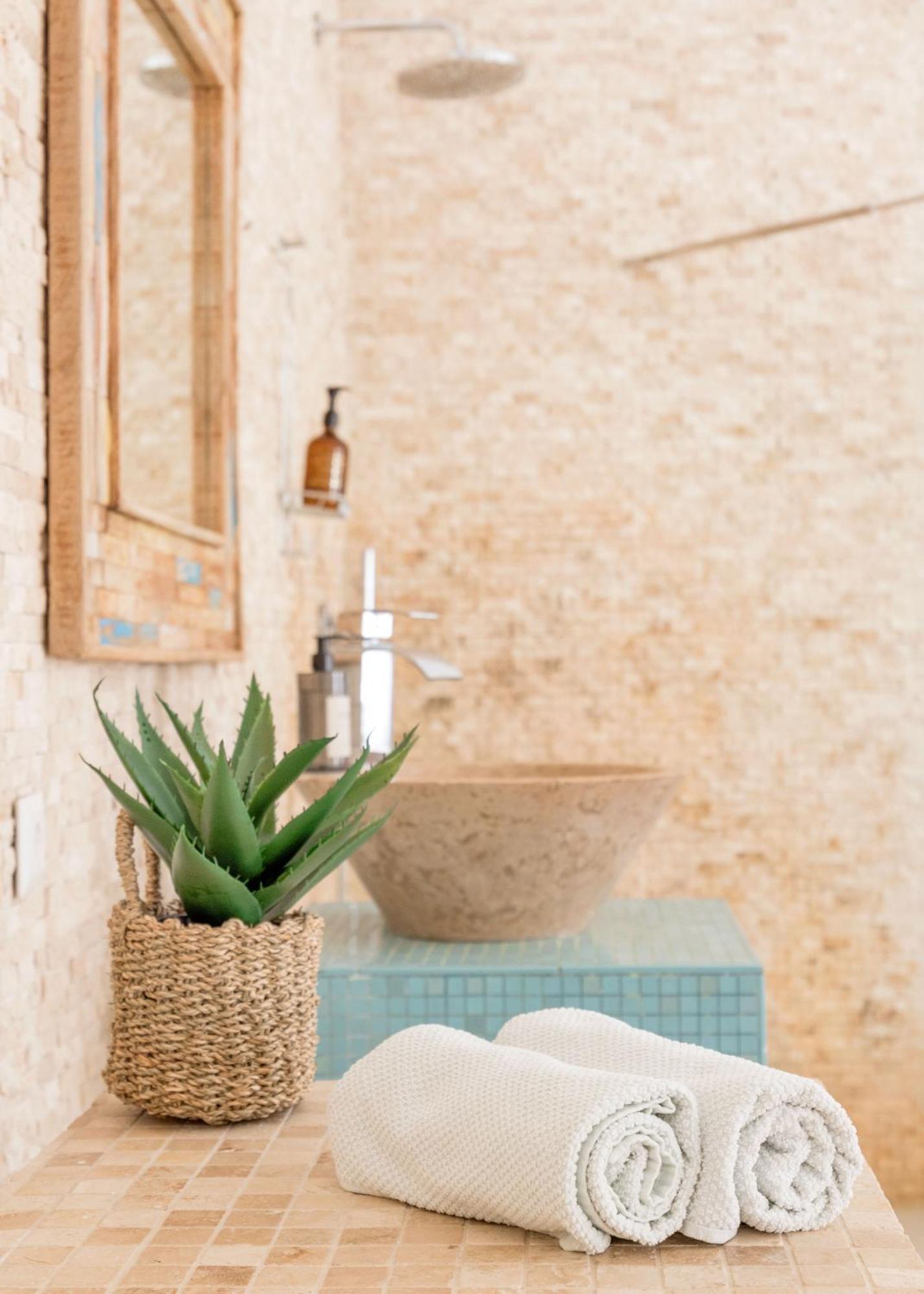 Wellness Retreat With Sauna & Jacuzzi - 1 Min To Opera Budapest Bagian luar foto